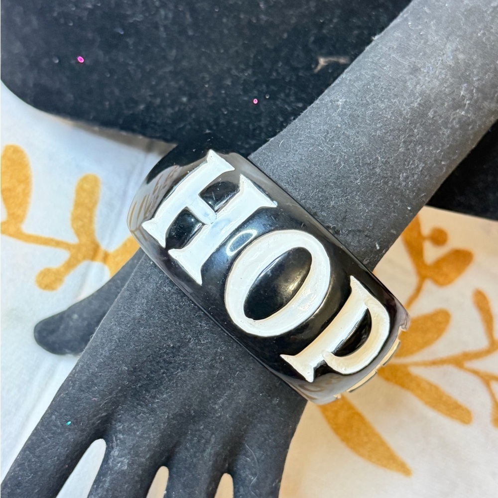 Bold Black and Silver 'HOPE' Ring - Picture 5 of 8